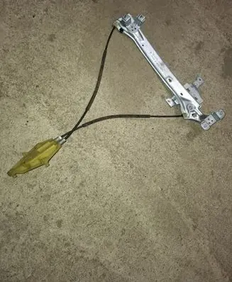 Renault Megane III Rear window lifting mechanism without motor 827210008R