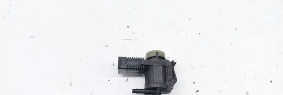 Volkswagen Touareg I Turbo solenoid valve 1J0906283 1J0906283C