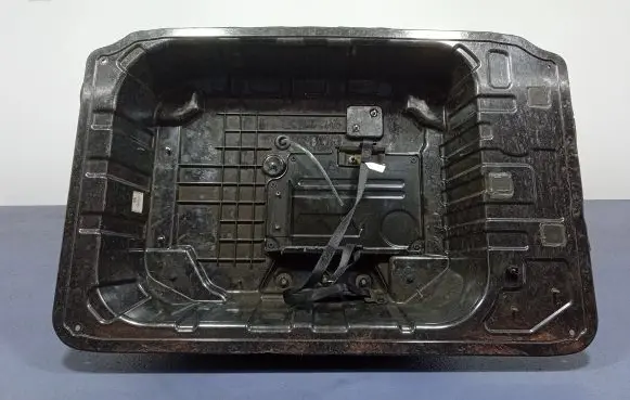 Battery box tray
