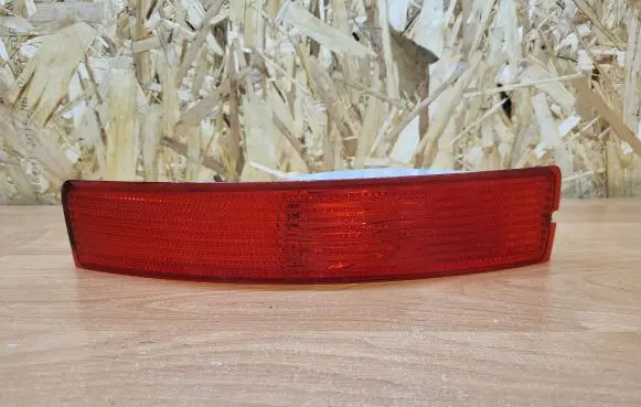 Rear tail light reflector
