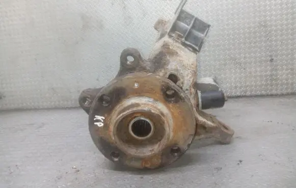 Peugeot 206+ Front wheel hub spindle knuckle
