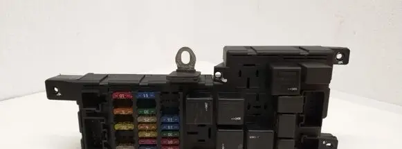 Volvo S60 Fuse module 518828017 8678449