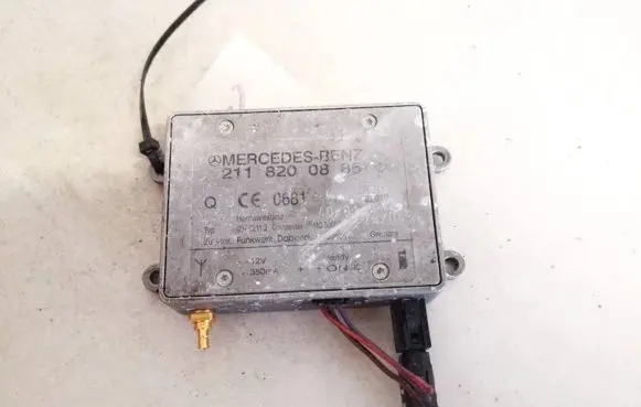 Mercedes-Benz C W203 Antenna control unit 2118200885