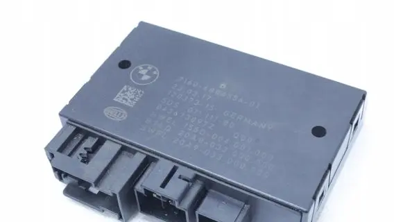BMW 1 F20 F21 Tow bar trailer control unit/module 6884356