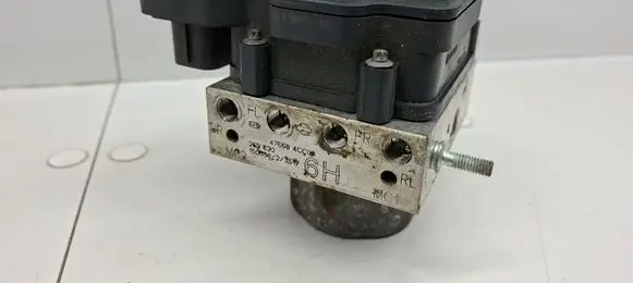 Nissan X-Trail T32 ABS Pump 2265106452