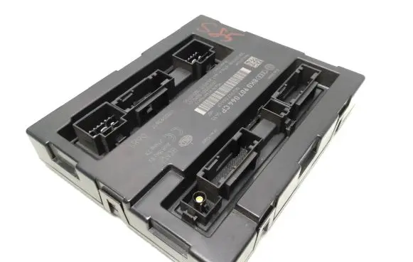 Audi A4 S4 B8 8K Comfort/convenience module 8k0907064cp