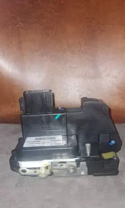 Loading door lock