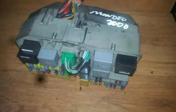 Ford Mondeo Mk III Fuse box set 1s7t14a481aa