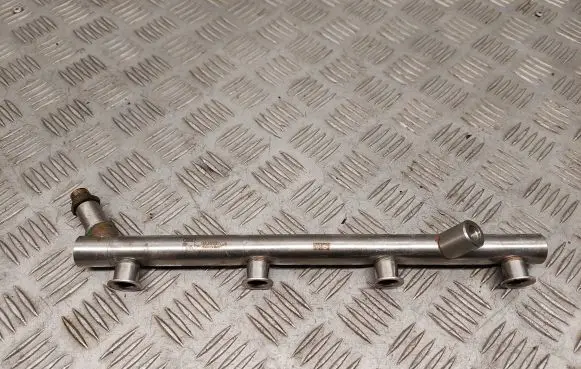 Audi A7 S7 4G Fuel main line pipe 079133315BD
