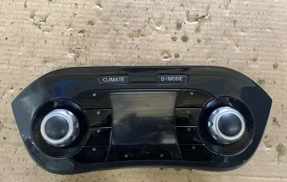 Nissan Juke I F15 Climate control unit 248451KA0C