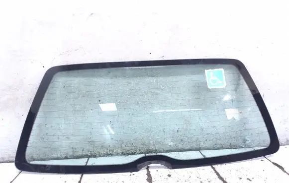 Volkswagen PASSAT B4 Rear windscreen/windshield window AS2