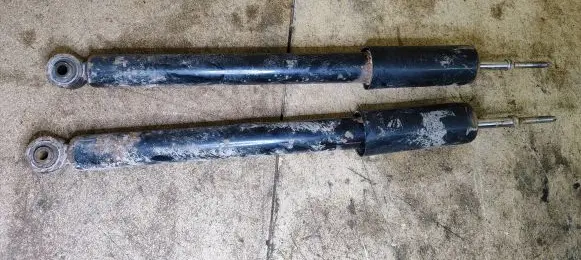 BMW X3 E83 Rear shock absorber/damper 05502010