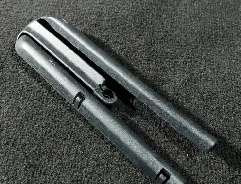 BMW 5 E39 Front passenger seat rail trim 8207213