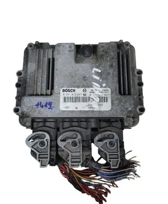 Suzuki Grand Vitara II Engine control unit/module 8200018648 0281012657