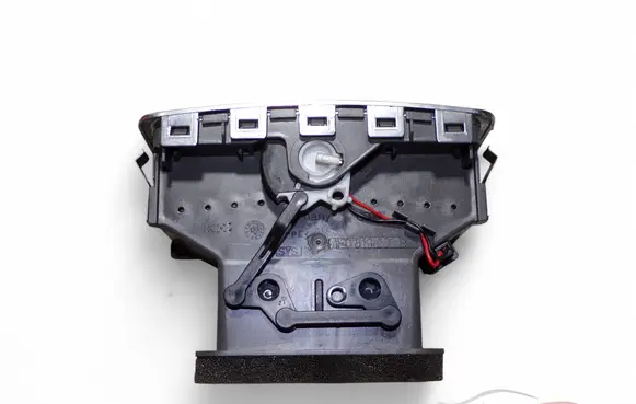 Rear air vent grill