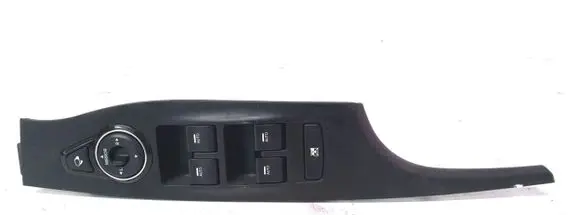 Hyundai i40 Electric window control switch 93570-3Z000