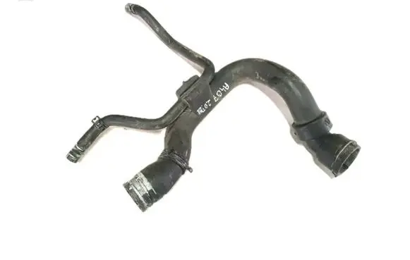 Audi A4 S4 B7 8E 8H Engine coolant pipe/hose 8E0121101C