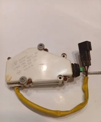 Volkswagen Sharan Central locking motor 7M0959775C 95VW9B241AB 404155V