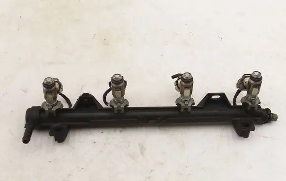 Volkswagen Golf V Fuel main line pipe 036133320