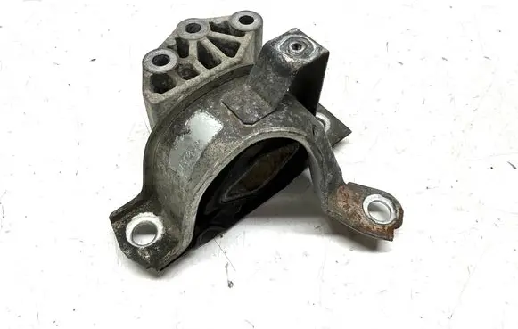 Fiat 500 Abarth Engine mount bracket 13A053