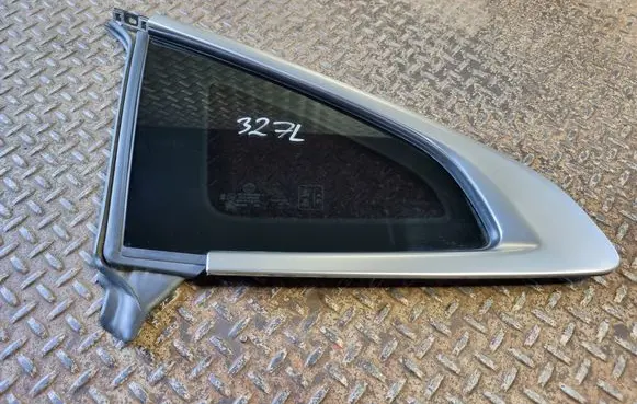 BMW 2 F44 Rear side window 7483157