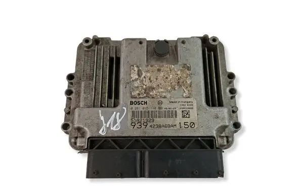 Alfa Romeo 159 Engine control unit/module 51821929 0281015160