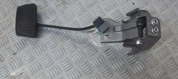 KIA Carens III Brake pedal 32800A4910