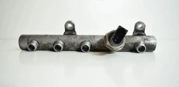Audi Q7 4L Fuel main line pipe 059130089AB
