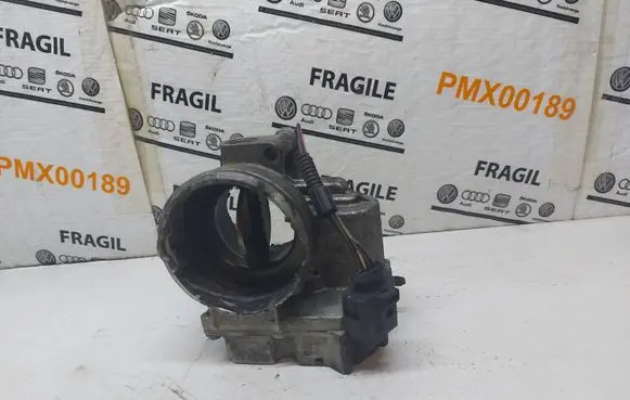 Volkswagen Touran I Throttle valve 03G128063C A2C53099815