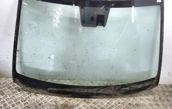 KIA Ceed Front windscreen/windshield window 