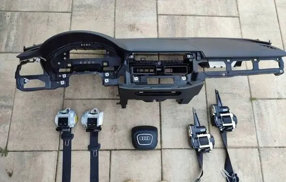 Audi A4 S4 B9 Dashboard 8W1857001K 8W0880201