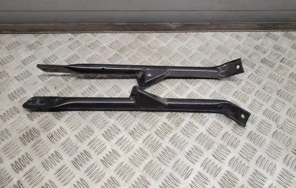 Chevrolet Camaro Radiator support slam panel bracket 23105888 84217582
