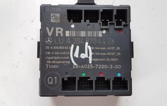 Mercedes-Benz C W204 Door control unit/module A2048704426