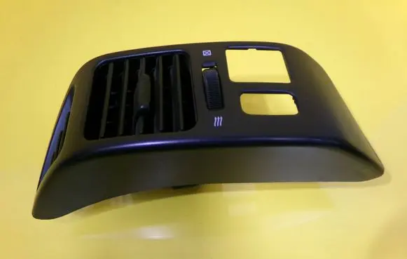 Mitsubishi Pajero Dashboard side air vent grill/cover trim MR40245102