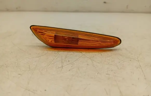 BMW X3 E83 Front fender indicator light 18A453B