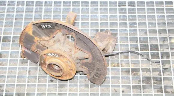 Volvo V70 Front wheel hub