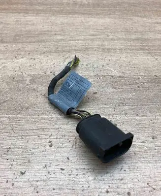 BMW 1 E81 E87 Plug wire 19293471 46738905