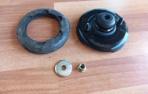 Honda Accord Rear coil spring rubber mount 52675S84A01