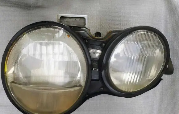 Mercedes-Benz E W210 Headlight/headlamp