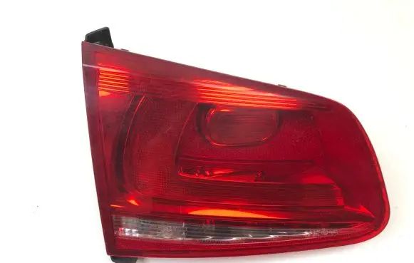 Volkswagen Touareg II Tailgate rear/tail lights 7P6945093C