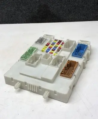 Ford Kuga II Fuse module DV6T14A073