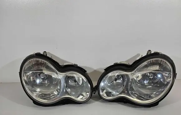 Mercedes-Benz C W203 Headlights/headlamps set 103419012051