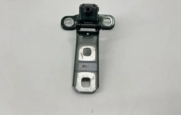 Mini Cooper Countryman F60 Tailgate/trunk/boot hinge 7389430