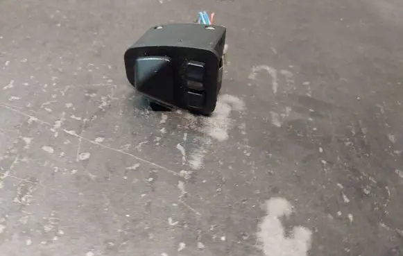 BMW 3 E46 Wing mirror switch 83737329 8373732 613183737329