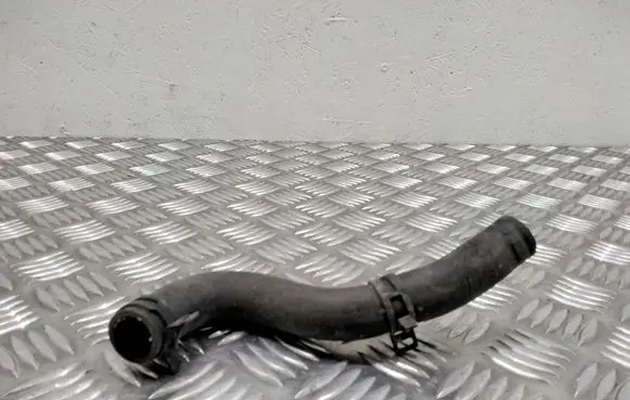 Mercedes-Benz E W212 Engine coolant pipe/hose