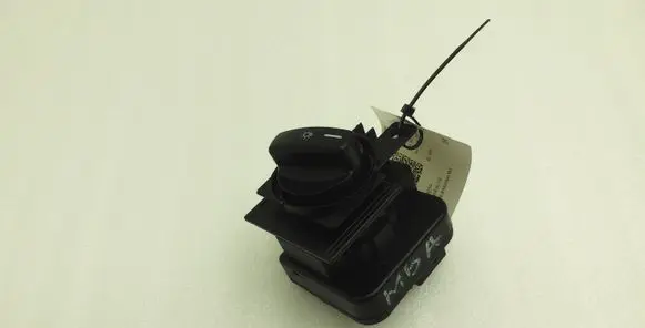 Mercedes-Benz A W169 Light switch 1695451004