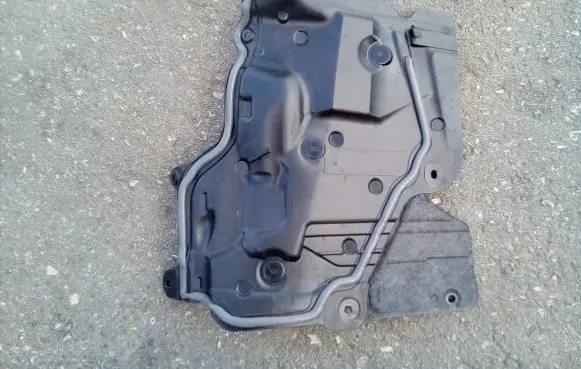 Mercedes-Benz E W214 Heat shield in engine bay A2546200200