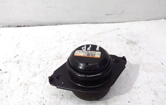 Mercedes-Benz ML W164 Engine mount bracket A2512403117