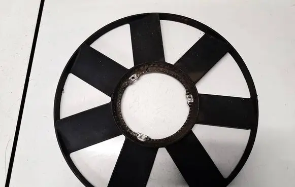 BMW 5 E39 Fan impeller 2243303
