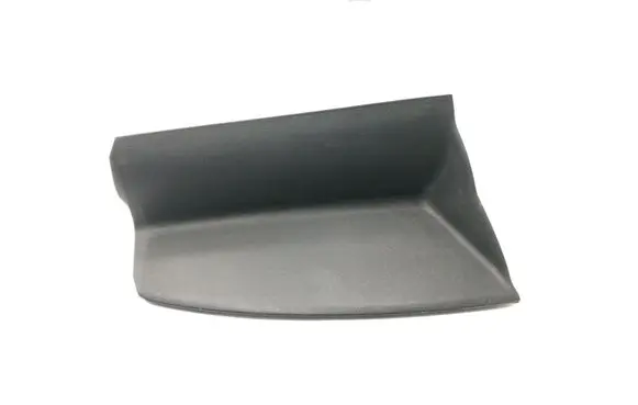Rear/tail light trim molding